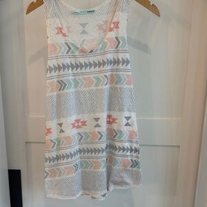 Patterned Sleeveless Top
